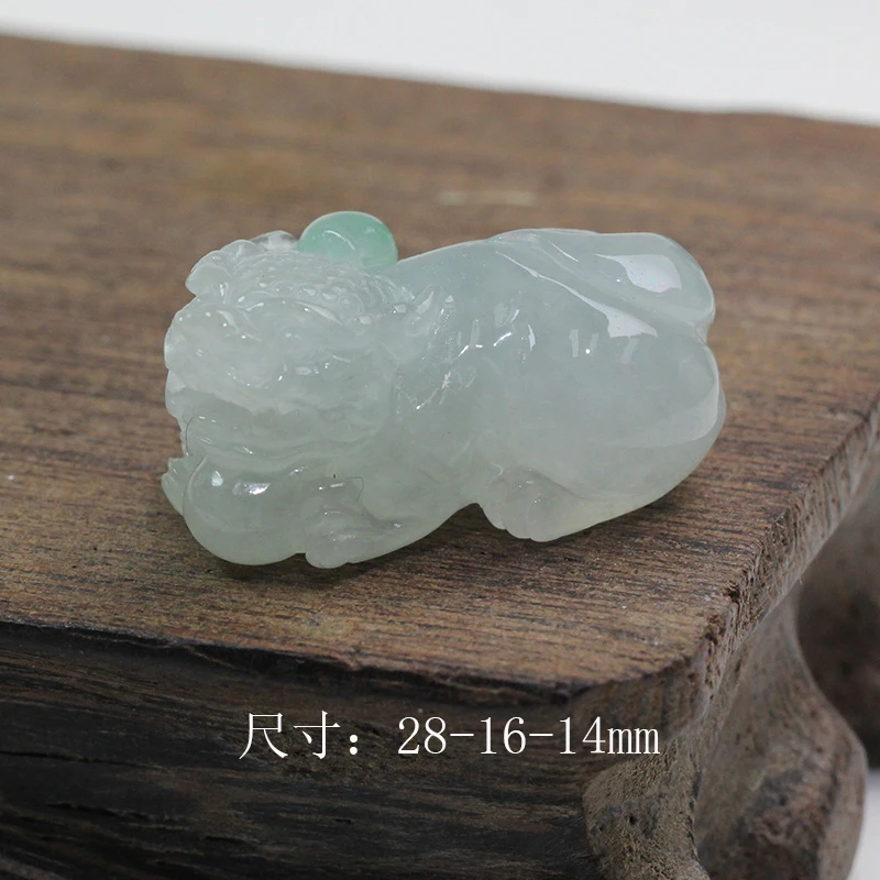 天然A货翡翠时尚气质精雕雕刻如意球玉貔貅女士女款精美吊坠挂坠