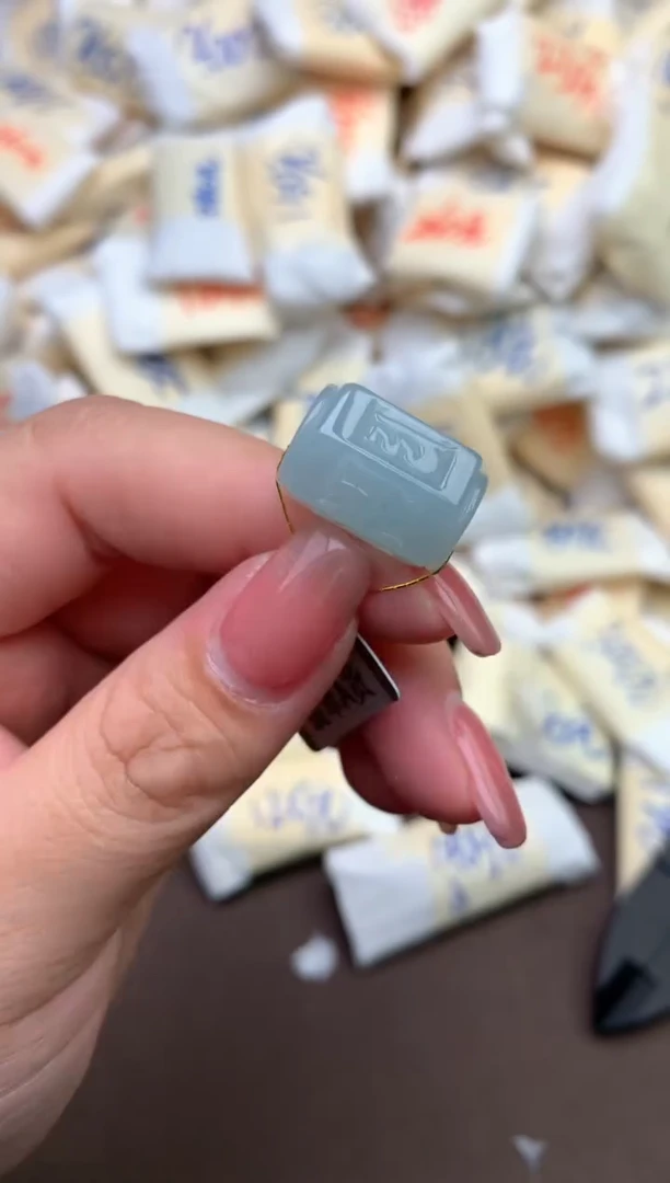 【闪购商品】翡翠挂件未镶嵌一