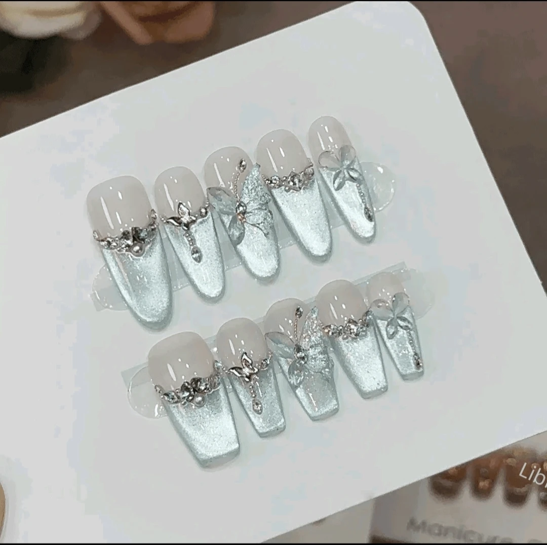 天池2025新款气质显白蓝色秋冬立体甲片高级感纯手工穿戴甲美甲