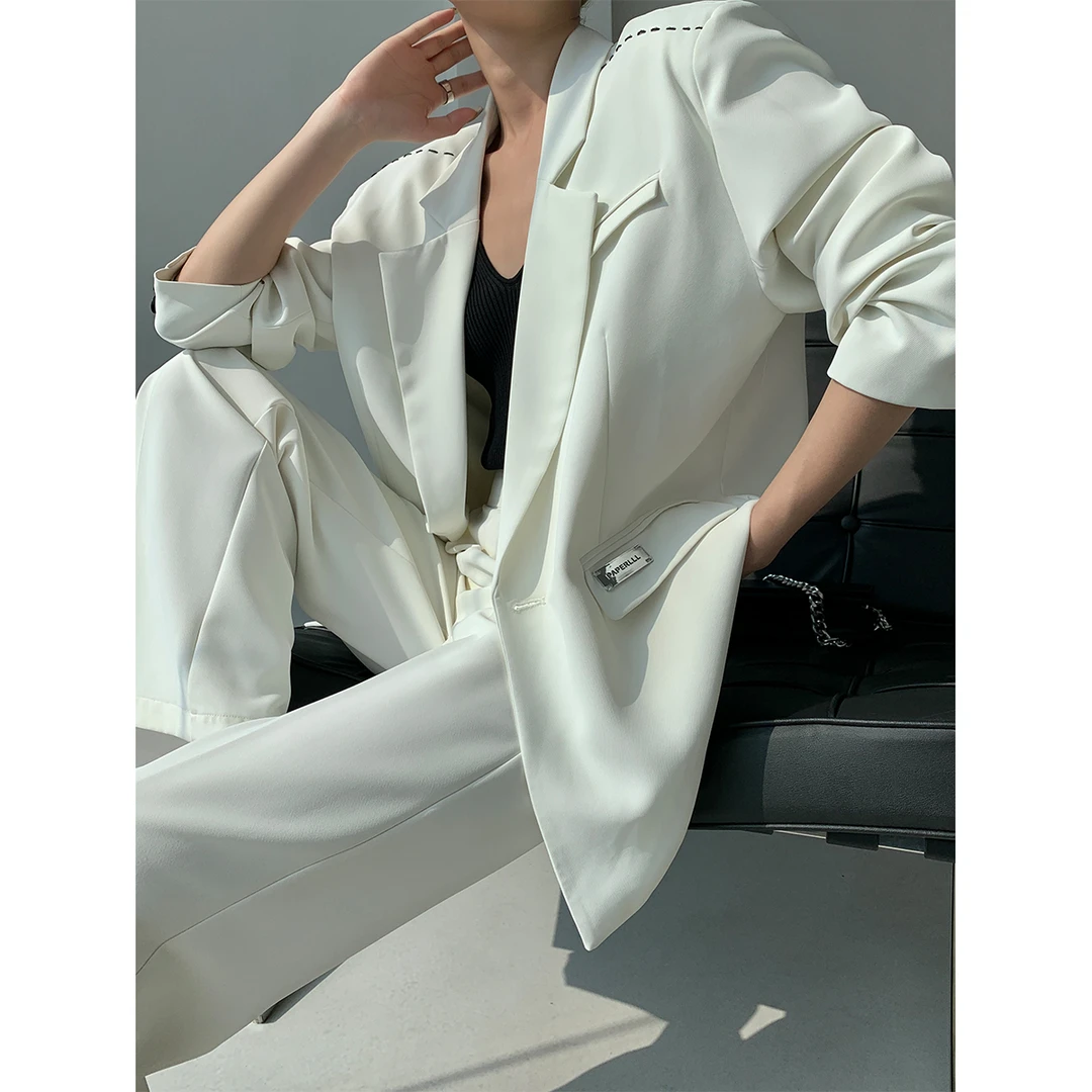 P0916X2310明线垫肩西装女金属装饰休闲外套08.08抖