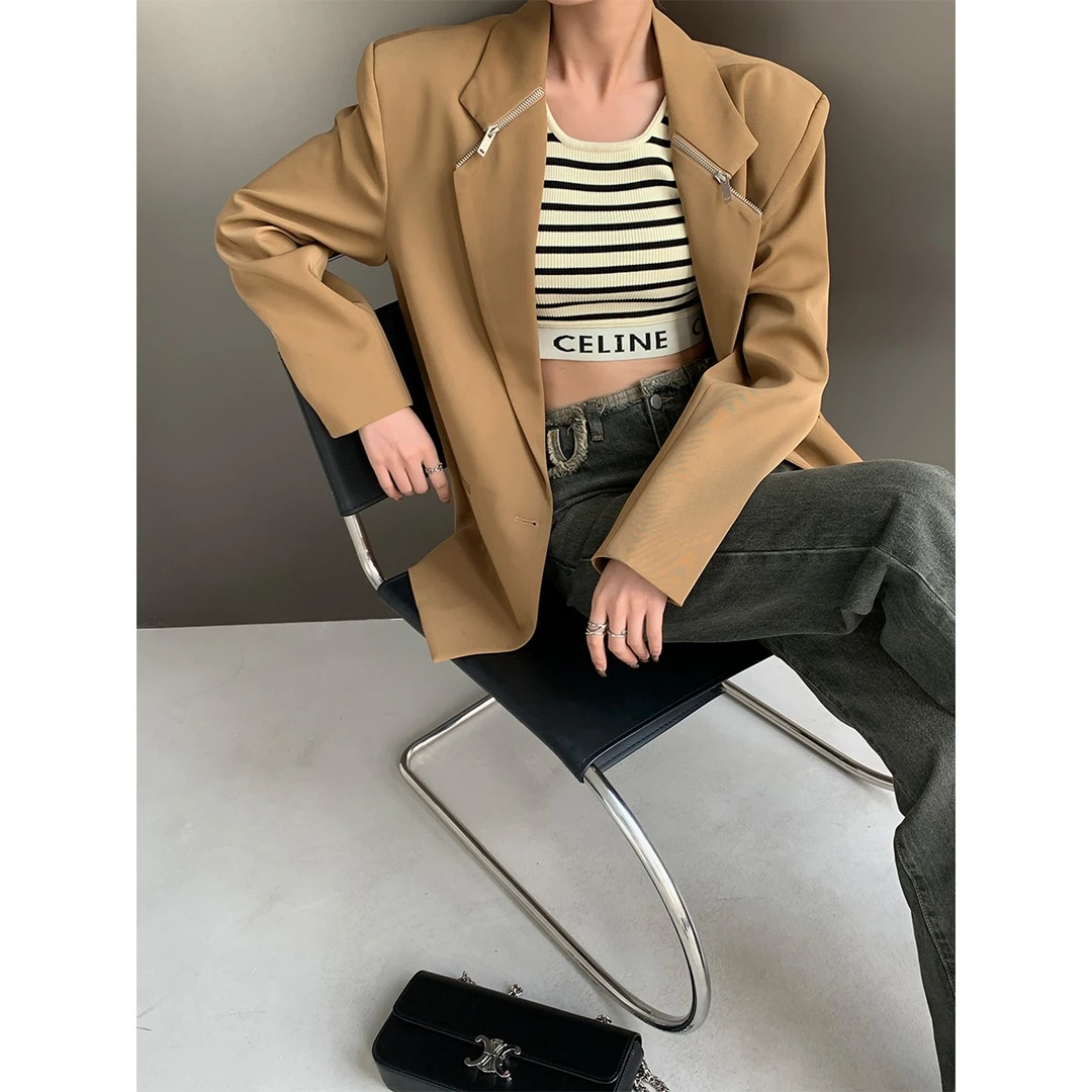 P0906X2287立体廓形垫肩西装外套小众设计休闲西服上衣08.08抖