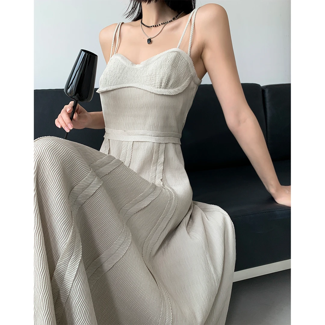 吊带连衣裙女夏2023新款黑色大摆围高级长裙P0630Q2723  8.3