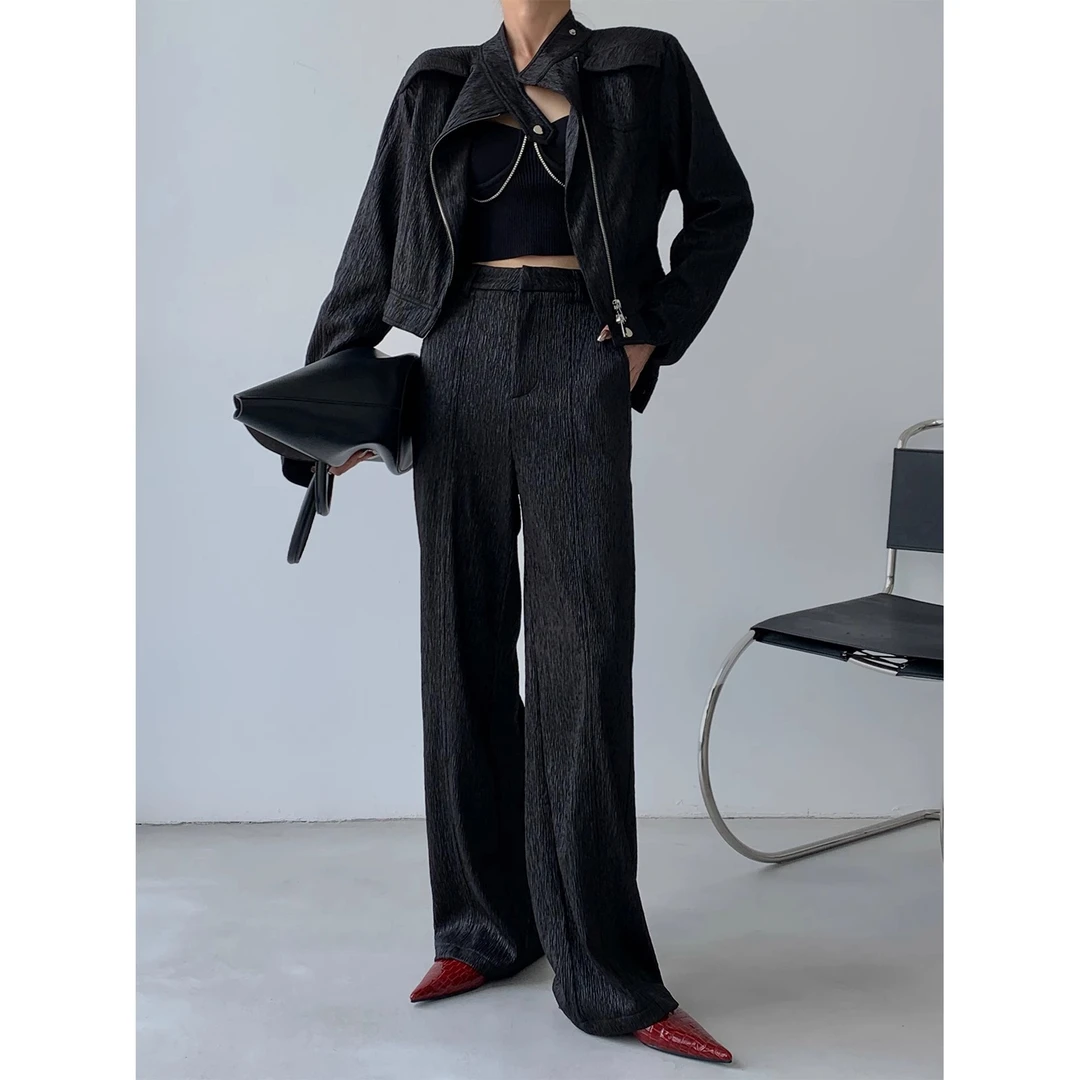 P0906Y2268辛间酷飒立领斜拉链夹克长裤纹理感08.08抖