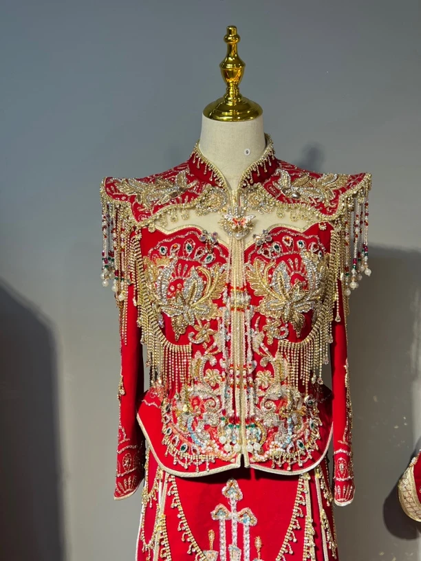 甜美高级秀禾服新娘结婚礼服中式凤冠霞帔高定婚服出门服