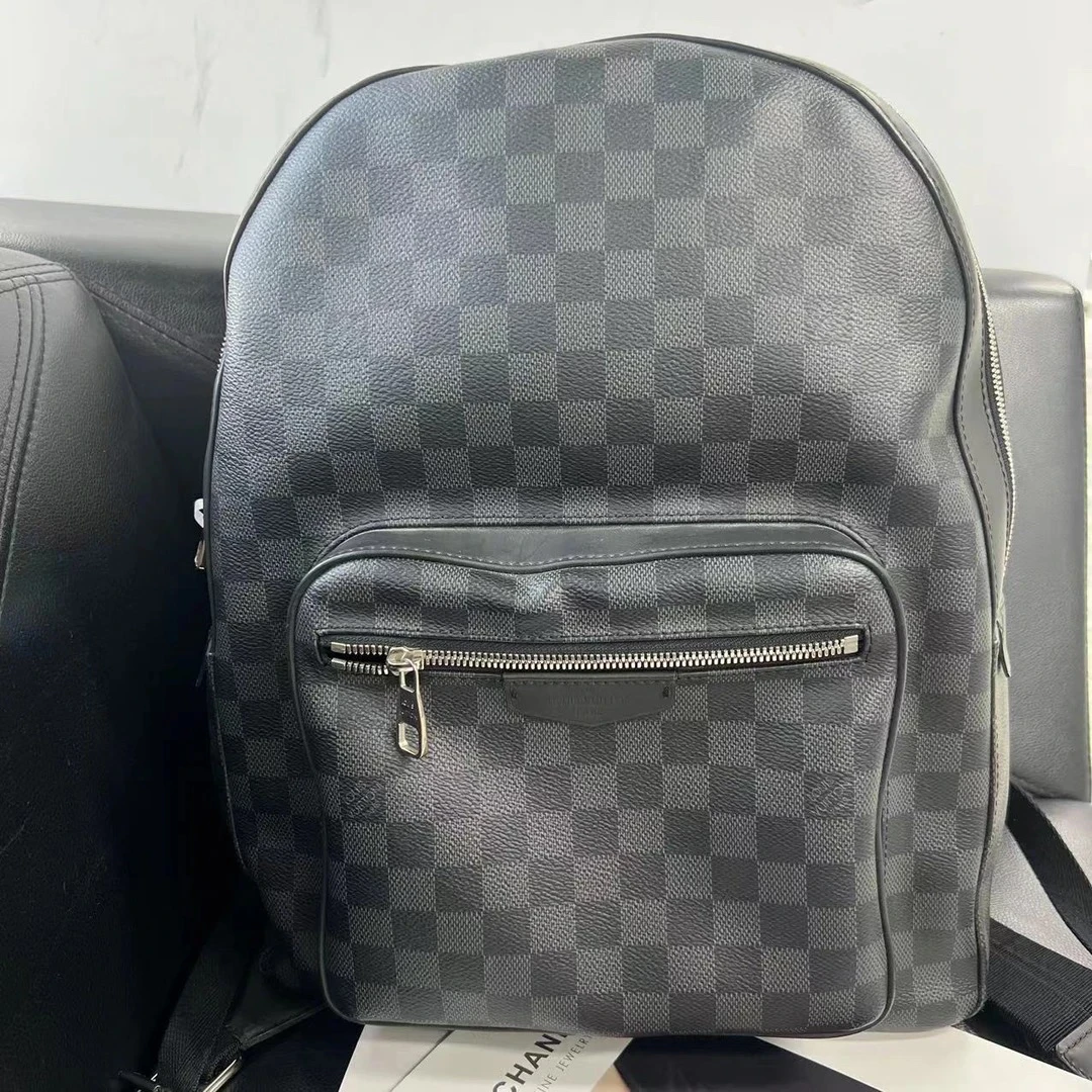 95新 LouisVuitton/路易威登 捐金沉珠/黑棋盘格双肩包