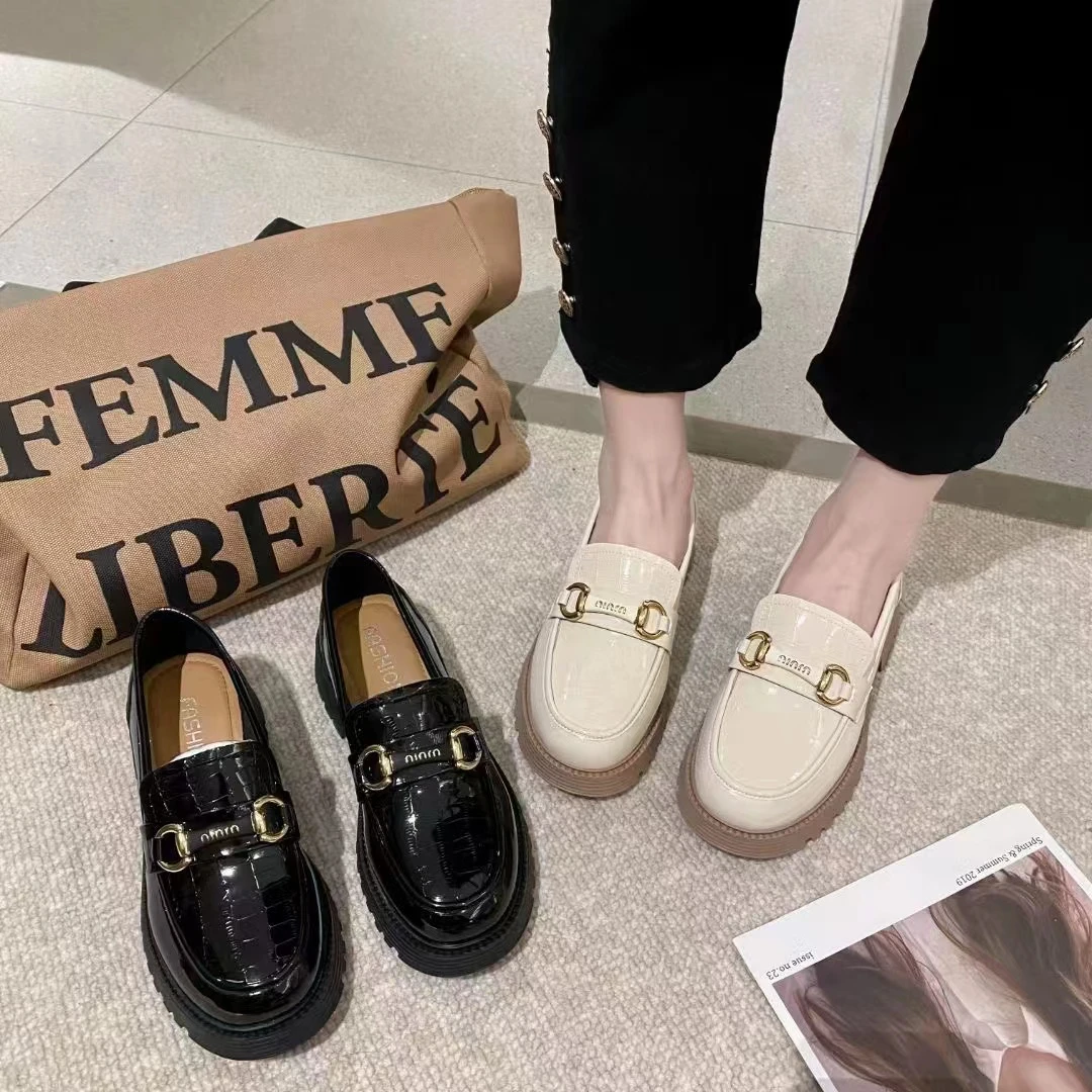 新款英伦风时尚休闲百搭防滑软底舒适平底圆头乐福鞋皮鞋2320-1