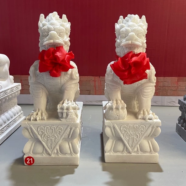 汉白玉石雕麒麟精雕龙抓麒麟一对石雕火麒麟门口摆件