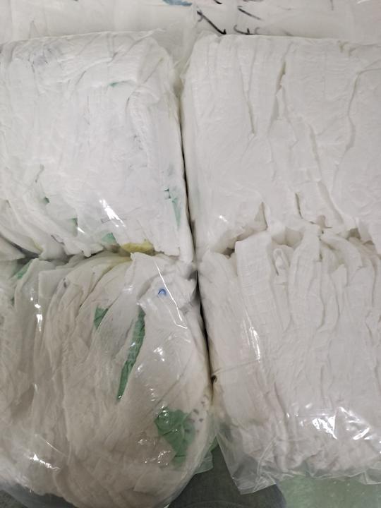 （凯宝）白包纸尿裤   品牌随机发）