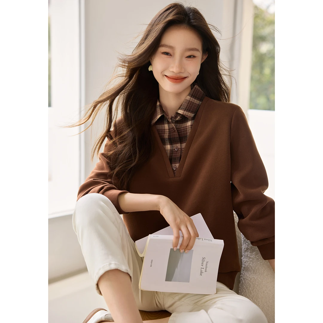 沫晗依美假两件撞色卫衣2024冬季新款格子拼色衬衫领套头上衣女