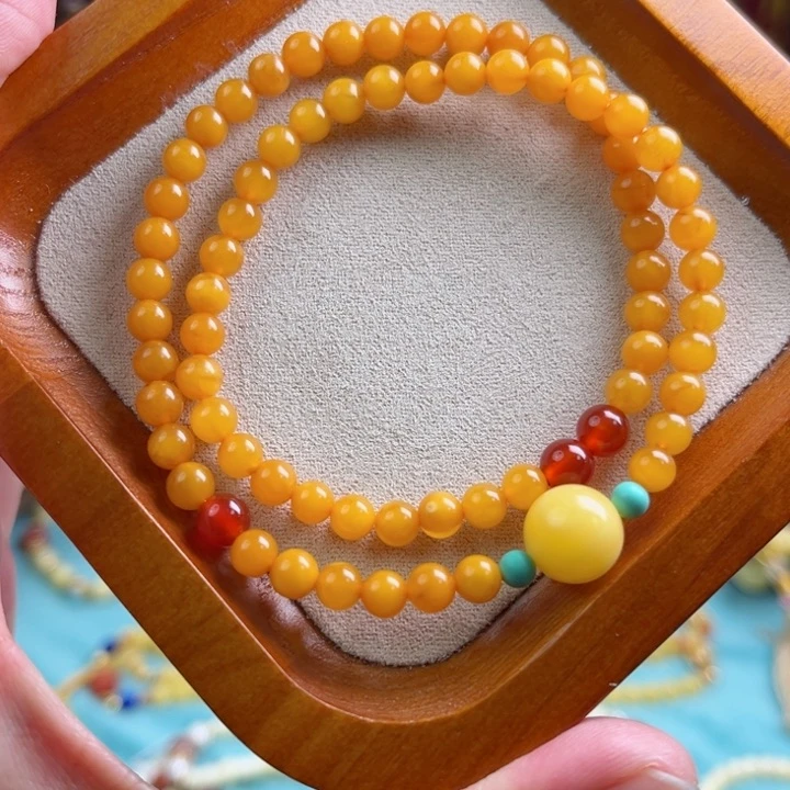 琥珀颈饰未镶嵌蜜蜡