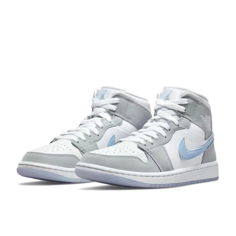 AirJordan1MidAJ1女款冰蓝烟灰迪奥中帮休闲篮球鞋白灰BQ6472-105