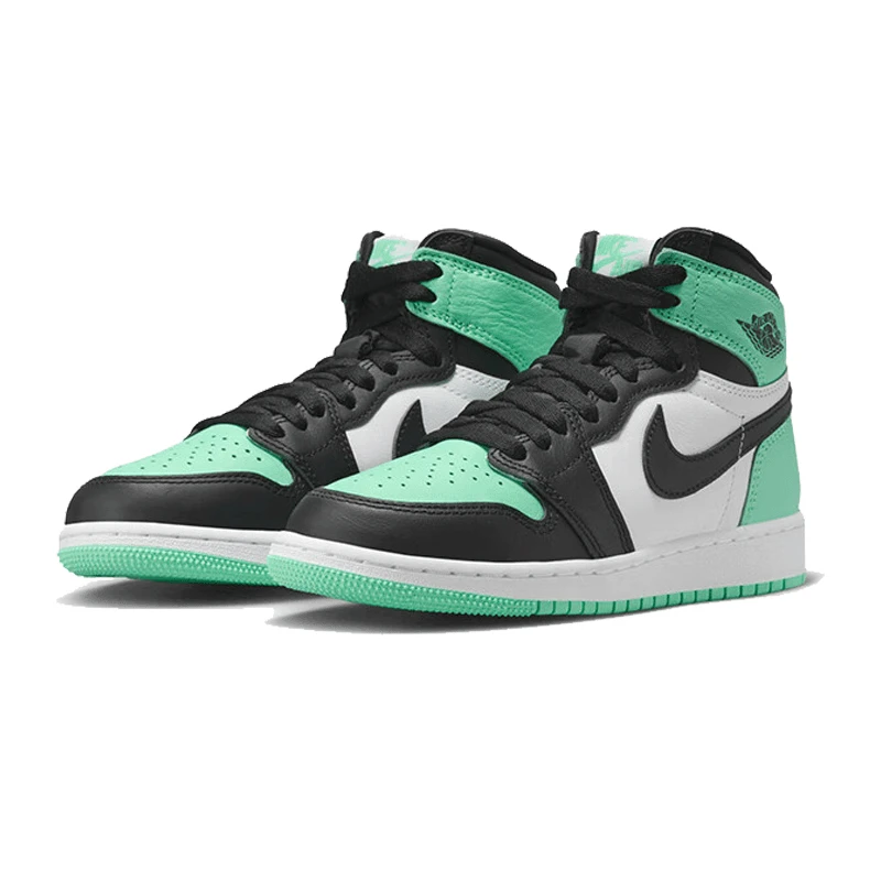 NIKE耐克男大童AIR JORDAN 1 RETRO HIGH乔丹篮球鞋FD1437-130