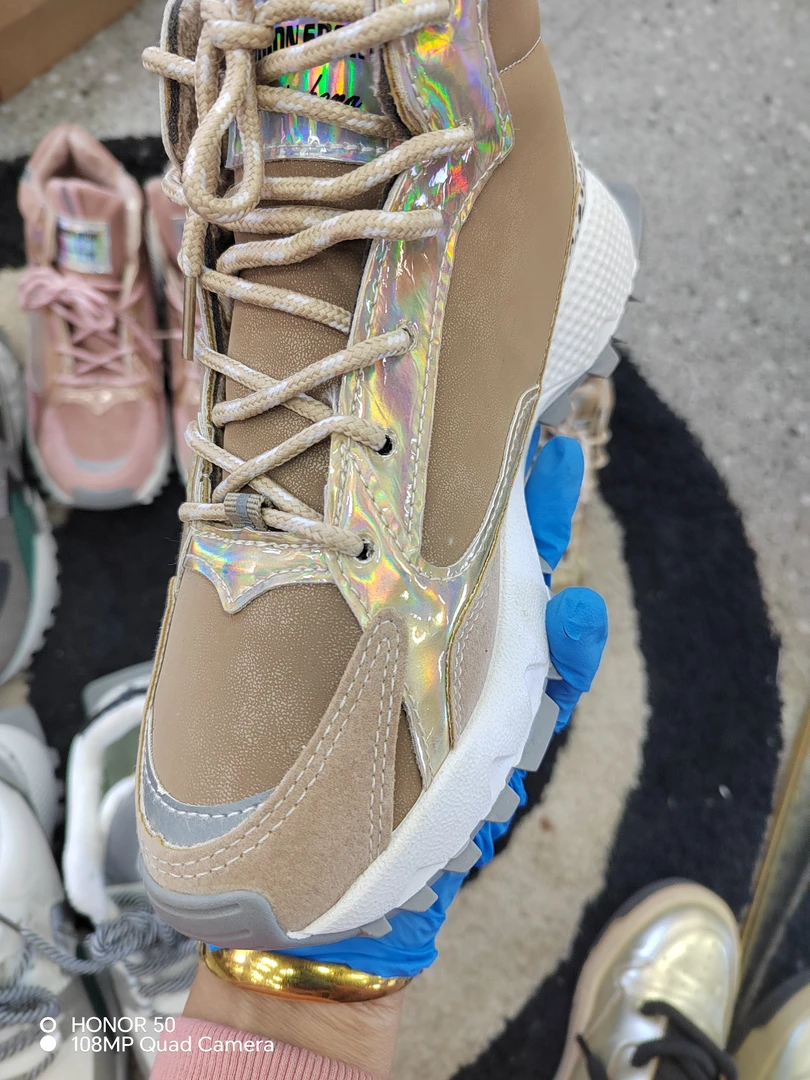 2024冬季新款老爹鞋，尾货微瑕疵介意勿拍