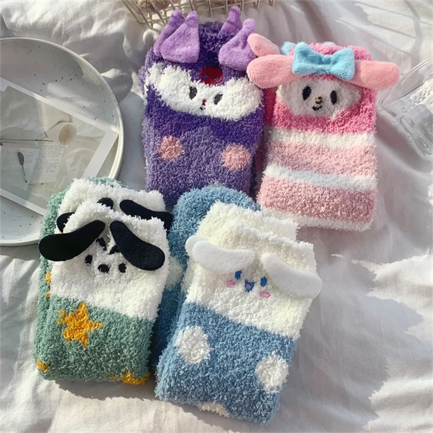 珊瑚绒居家地板袜超可爱的三丽鸥立体耳朵毛绒袜冬款卡通厚透气袜