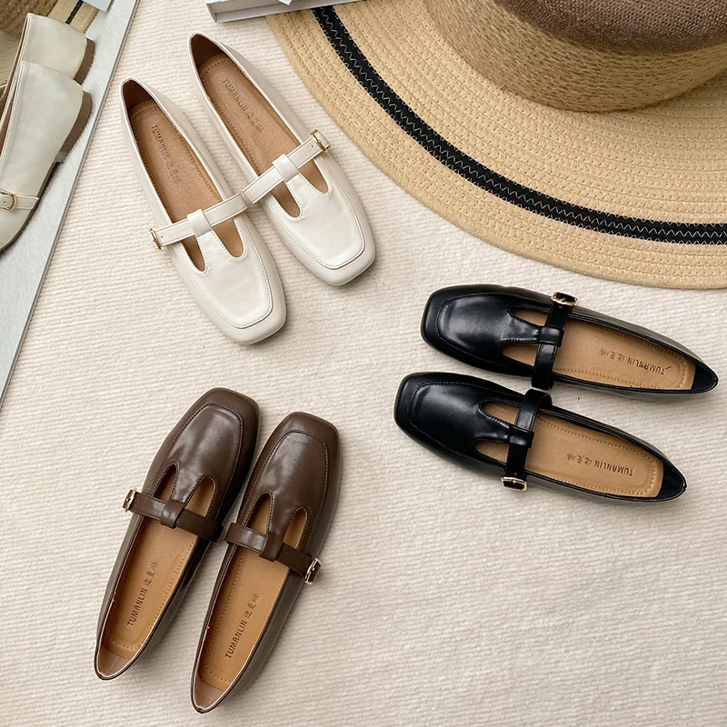 2025年春夏季新品时尚百搭平底网红单鞋方头仙女风女鞋浅口HK2313