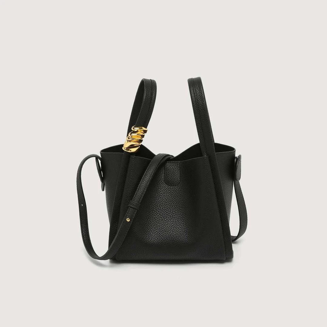 YCHZY.原创设计真皮高走单肩斜挎包 L135黑色