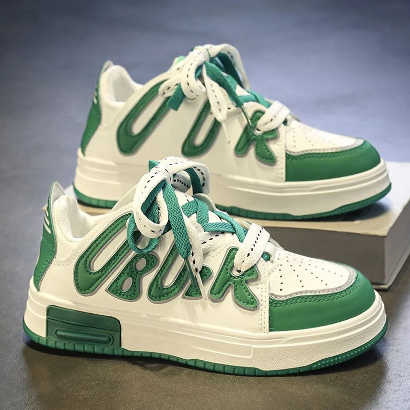 春秋男鞋2024新款潮流百搭港风休闲平板鞋青少年增高运动小白潮鞋