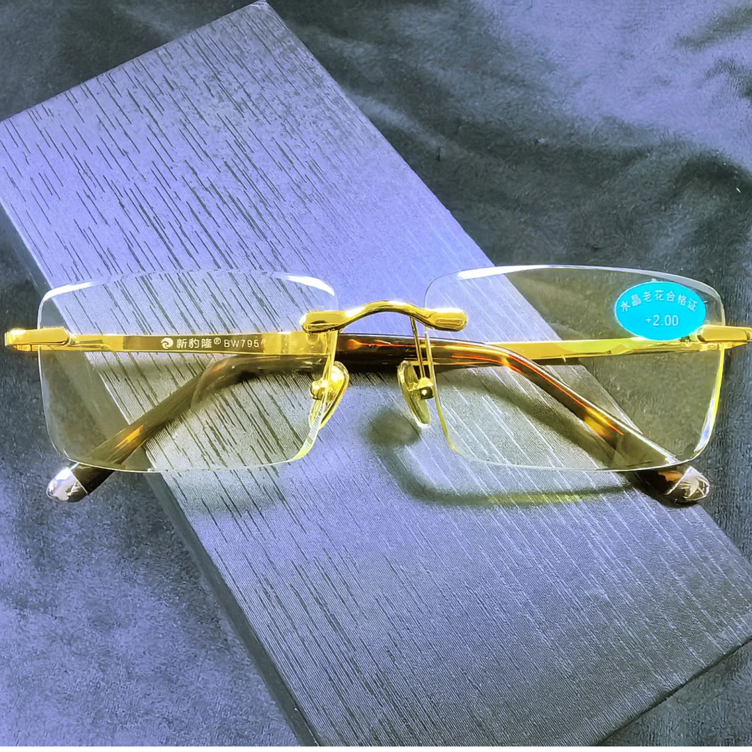水晶老花镜竹叶青高端定制润木养眼高清缓解疲劳