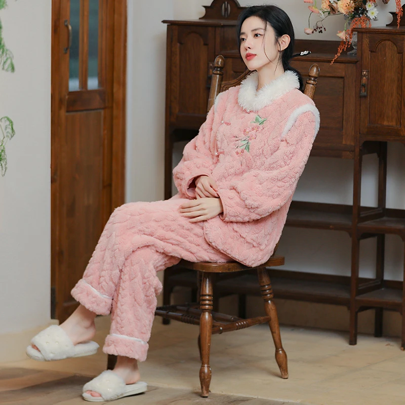 新中式秋冬睡衣套装女保暖法兰绒国风家居服两件套居家舒适可外穿
