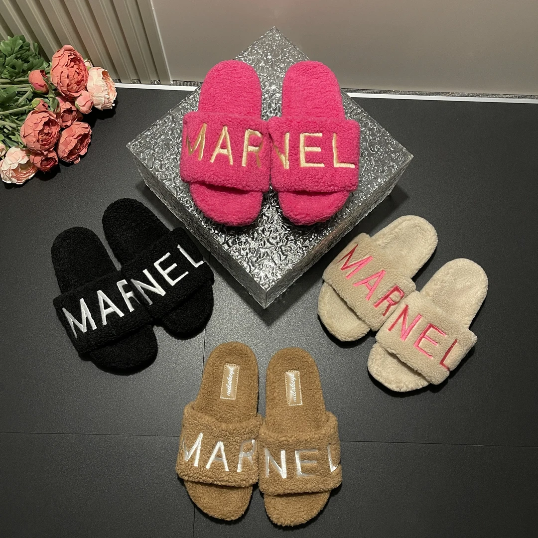 2024摇粒绒字母刺绣秋冬ins外穿百搭时尚平底毛拖防滑一字拖3CM
