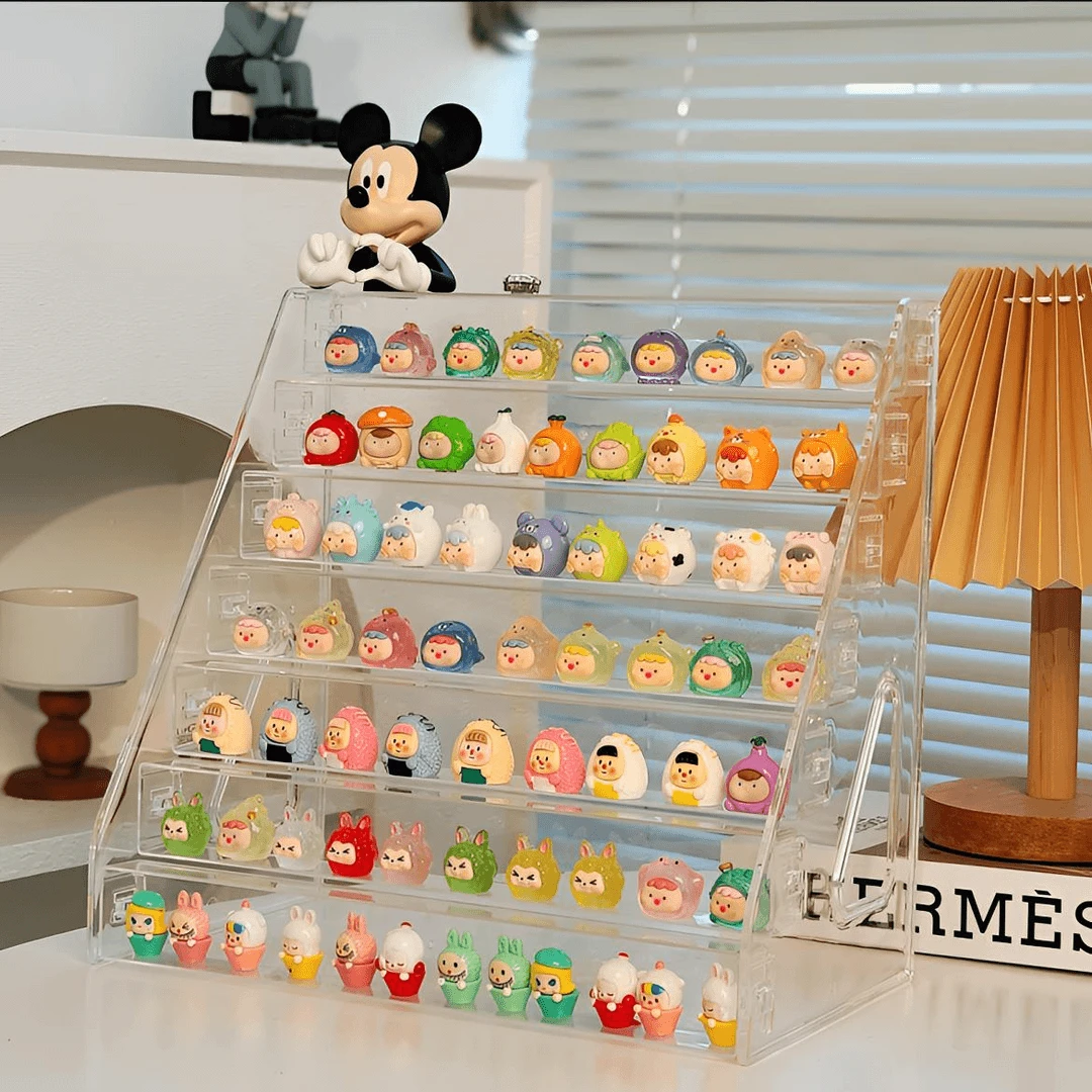 萌粒家用透明大容量分层阶梯陈列柜盲盒展示架乐高摆件手办收纳盒