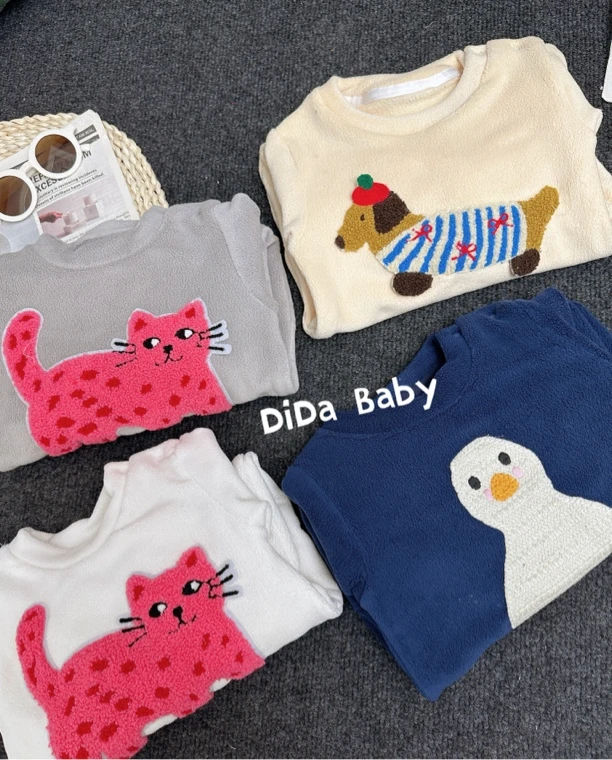 【围炉夜话】宝宝秋冬奥利绒长袖连体爬服可外穿可内搭可爱刺绣印花