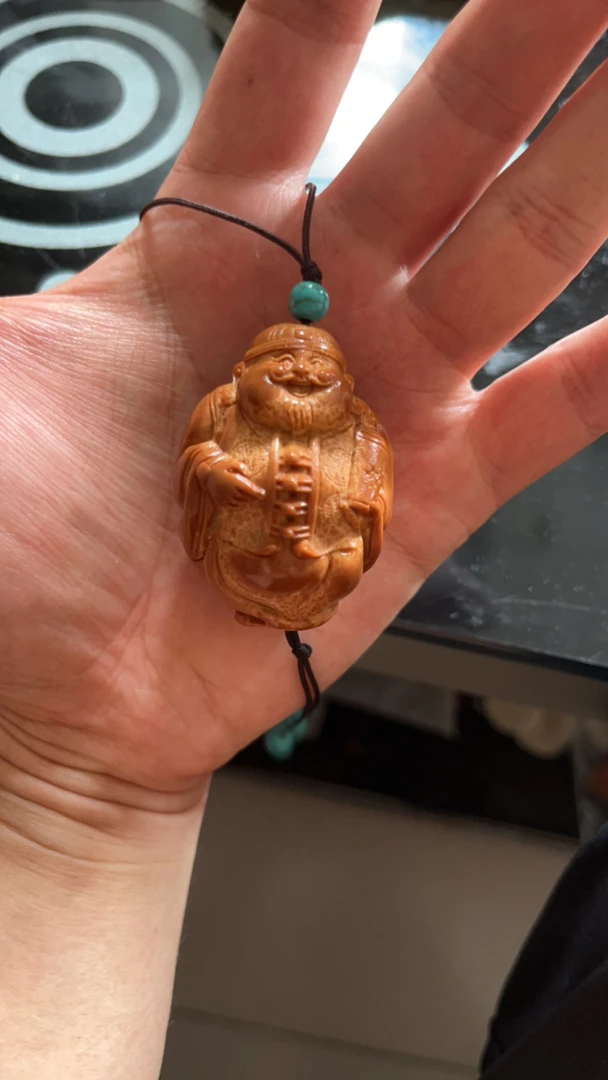 大榄地主老财核雕