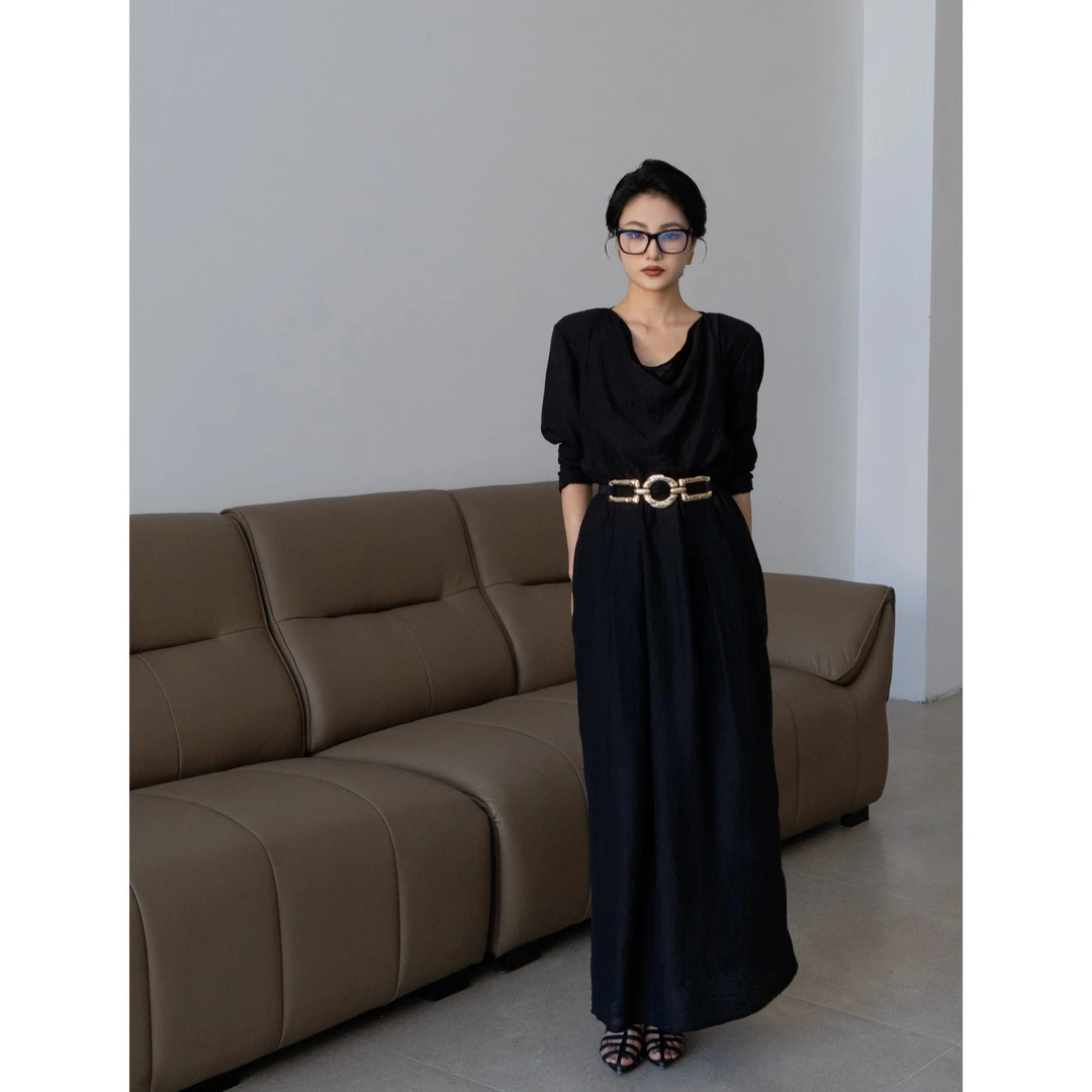 【声声慢】慵懒随性风格感褶皱荡领2024秋季百搭松紧腰长款连衣裙