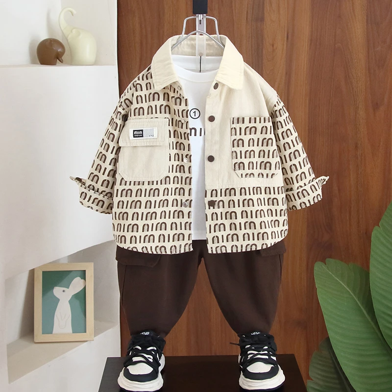 男童秋季套装2024新款时髦洋气男孩衬衫字母帅气儿童衣服三件套潮