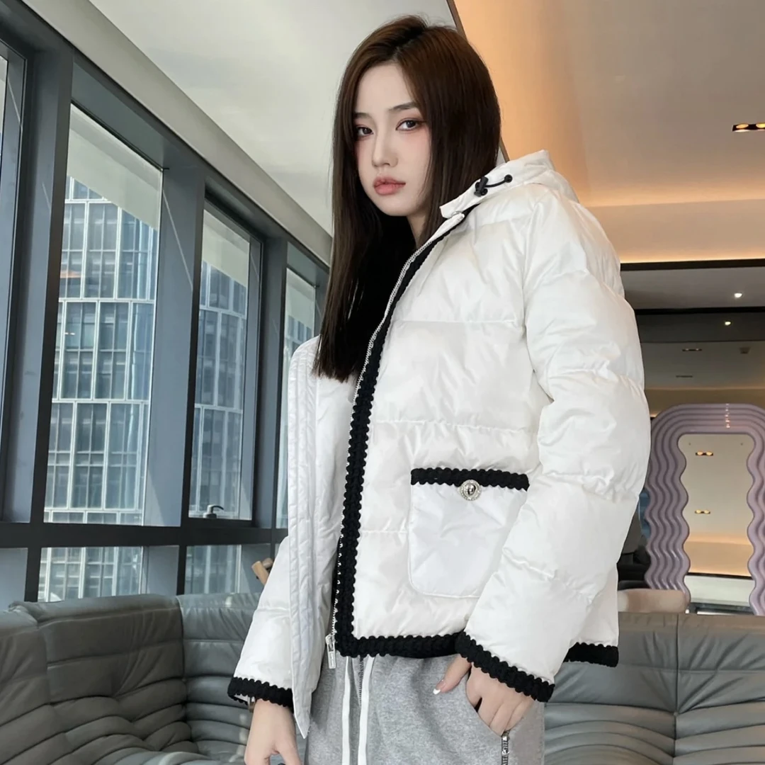 miumiu/缪缪/ys22/99新/黑白拼色描边连帽羽绒服 36码 公价1.8w