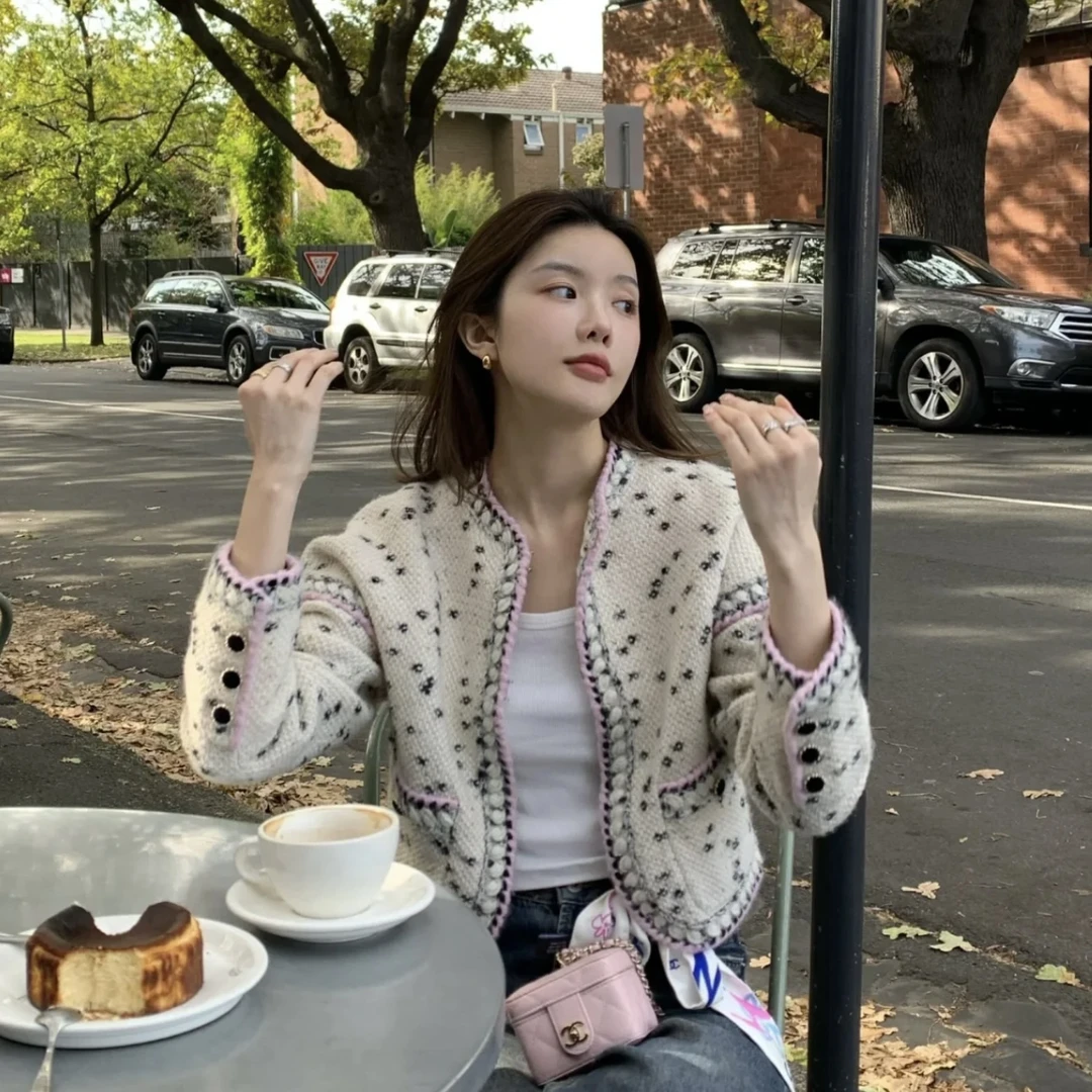 Chanel/香奈儿 wn01 99新 奶牛针织小香风外套 38码 公价3.6w