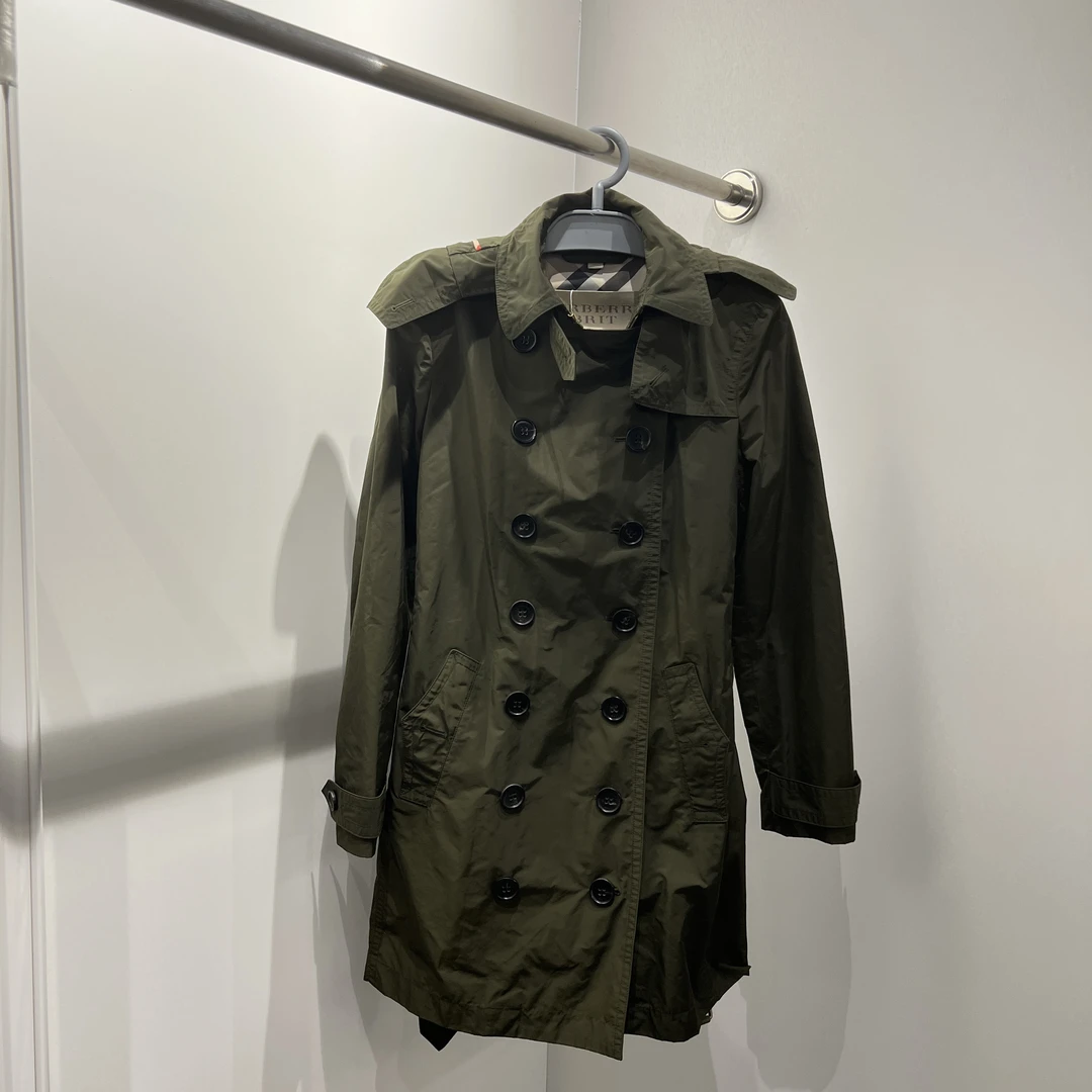 Burberry/博柏利 99新 el12 内里格纹军绿风衣 UK6码 公价1.2w