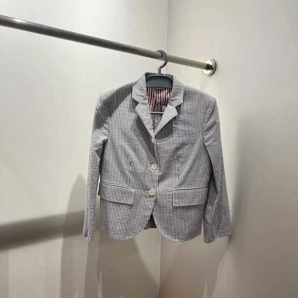 汤姆布朗/THOM BROWNE/ys03/99新/竖条纹西装外套/42码/公价1.5Ｗ