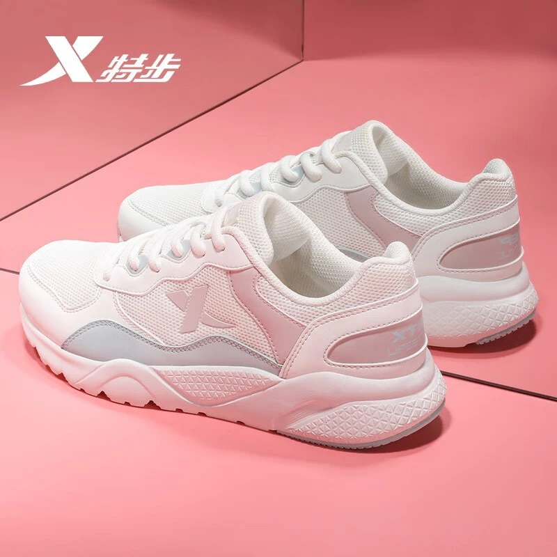 特步女鞋运动鞋冬季爆款2025新款跑鞋小白鞋网面初中生专用跑步鞋