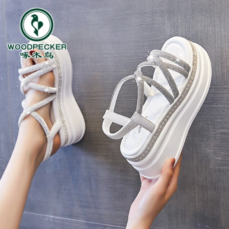 啄木鸟罗马凉鞋女夏季外穿2024年新款网红水钻百搭厚底增高女鞋子