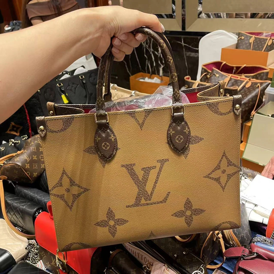 95新 LouisVuitton/路易威登 lv on the go 中号/芯片/10.23
