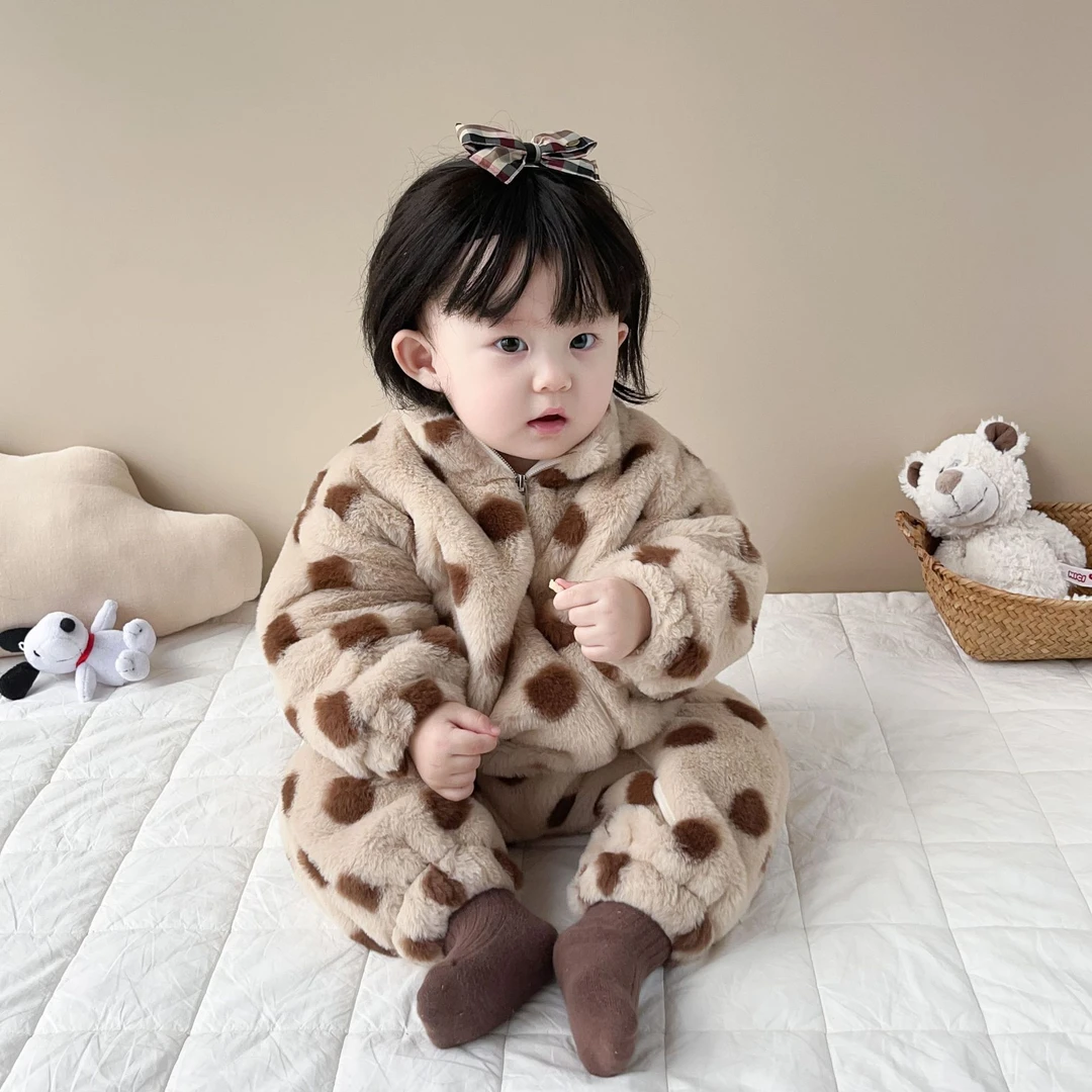 6705婴儿连体衣冬款男女宝圆点双层加厚毛绒绒连身衣婴童保暖爬服