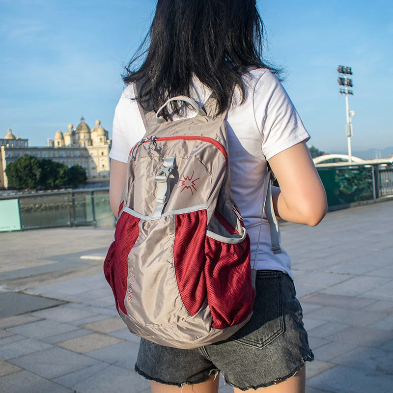 户外双肩包超轻薄女旅行背包大容量折叠背包运动包跑步旅游登山包