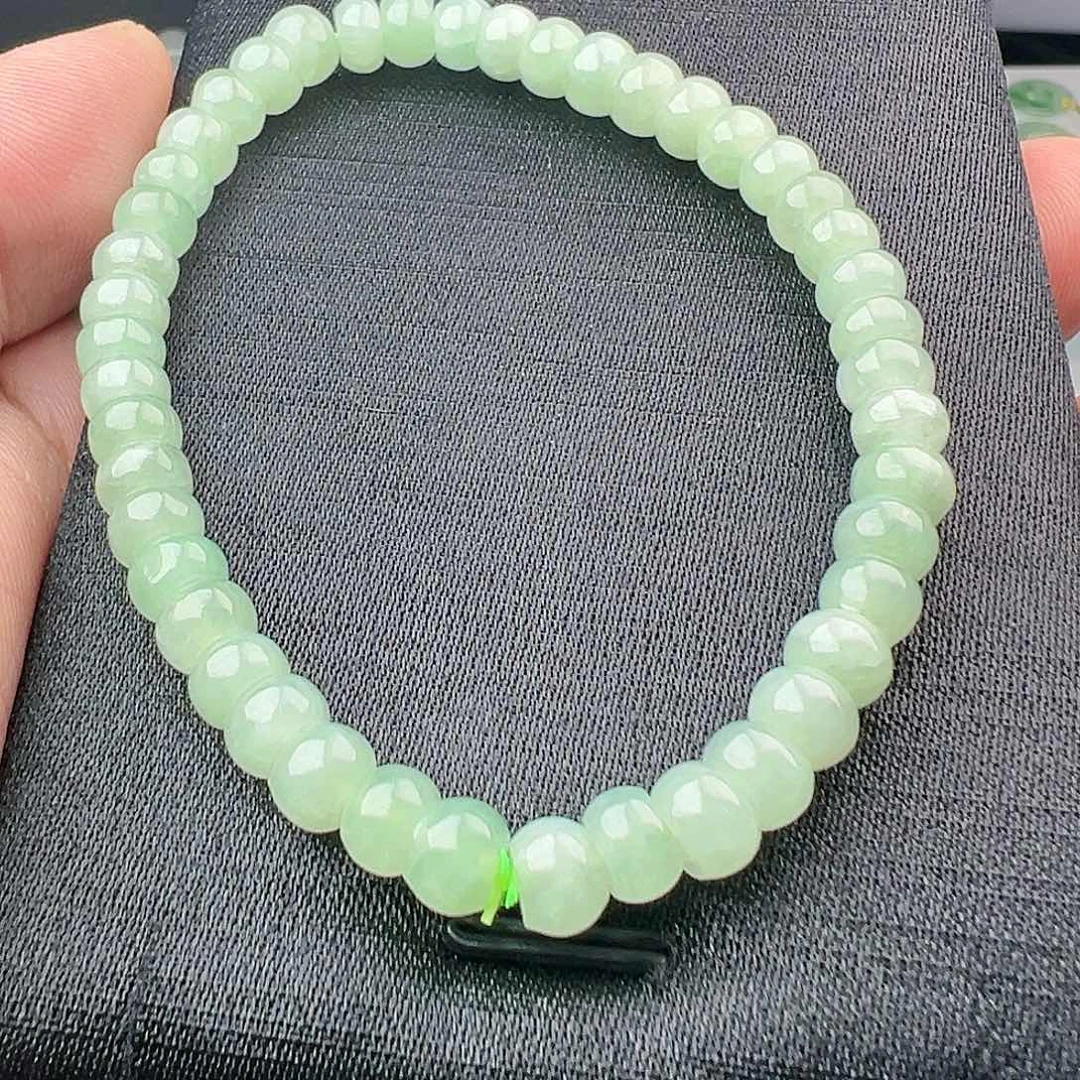 翡翠手链未镶嵌天然翡翠