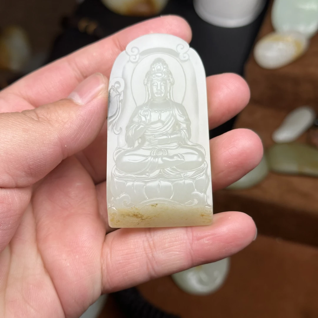 新疆和田玉观音菩萨吊坠15000