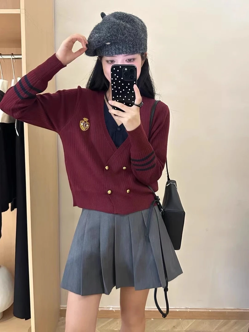 新款韩式刺绣双排扣V领针织开衫女学院徽章毛衣百搭减龄上衣w1-14