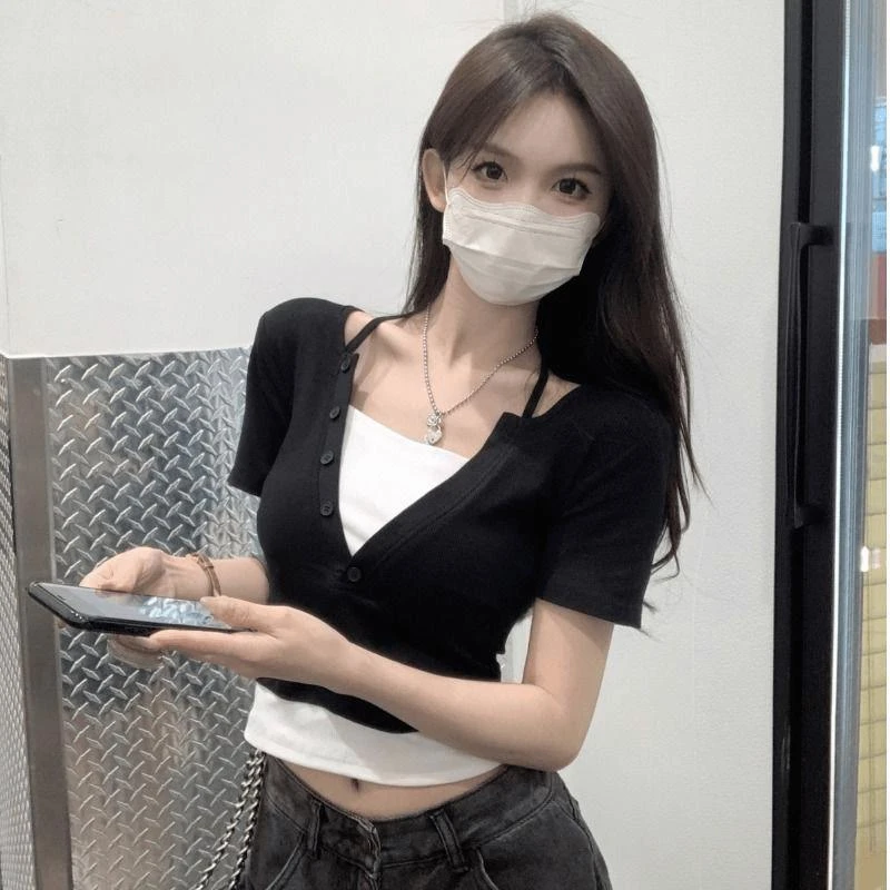 设计感挂脖假两件短袖恤女夏季辣妹小众独特别致修身短款上衣潮