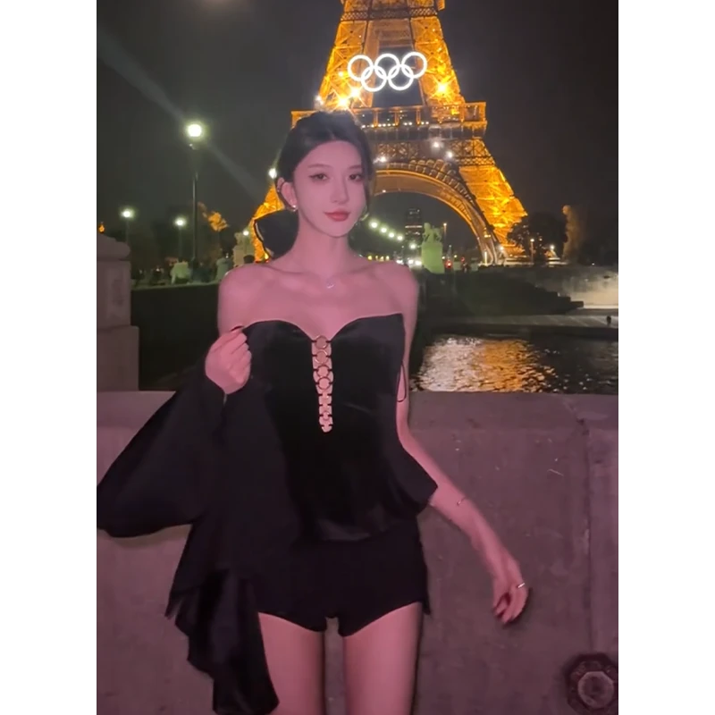 2024秋季新款高级设计感纯欲金属环扣抹胸背心上衣搭高腰显瘦短裤