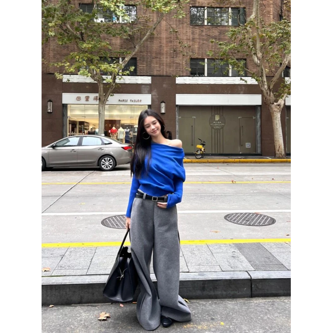 秋冬新款时尚法式小众设计感蓝色斜肩打底衫上衣搭阔腿长裤套装女