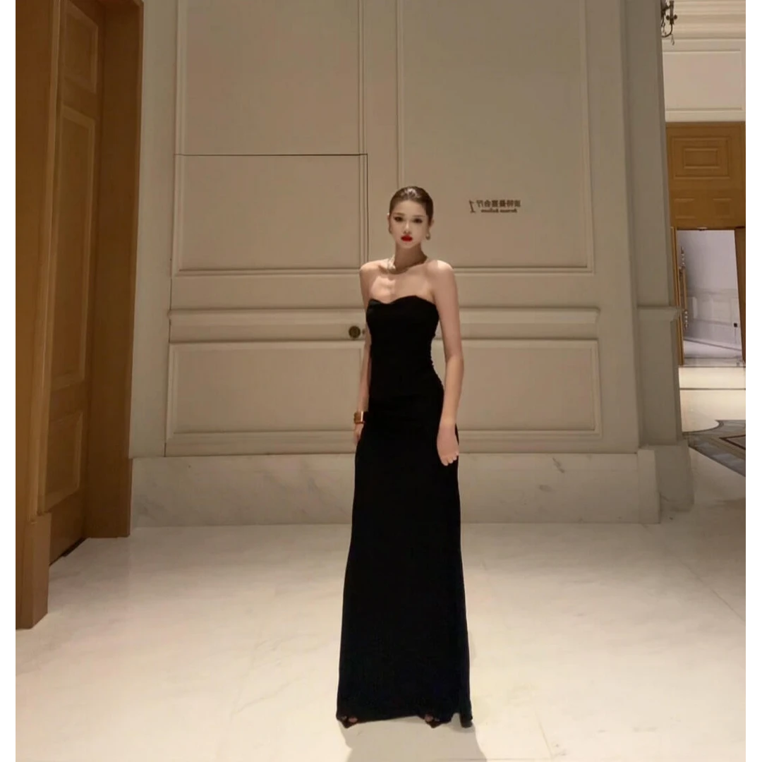 小众时尚气质黑色修身晚宴年会轻奢礼服高端气质抹胸长款连衣裙女