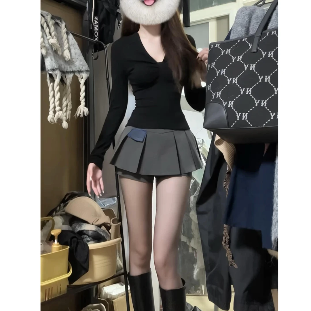 秋冬新款辣妹高级设计感黑色V领内搭打底衫上衣搭半身裙裤套装女