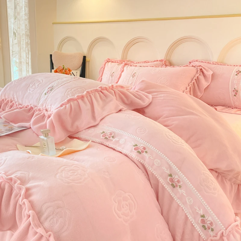 秋冬季牛奶绒刺绣荷叶花边四件套玫瑰花2024新款高档公主风高级感