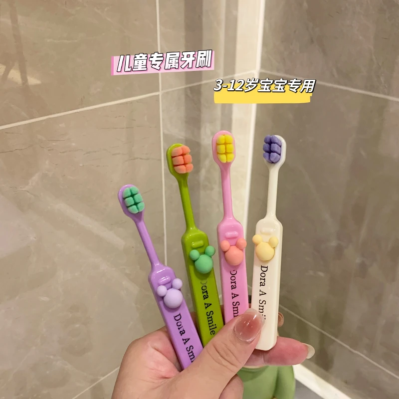 万毛牙刷儿童可爱卡通小孩乳牙婴儿软毛0-4岁宝宝换牙期专用牙刷