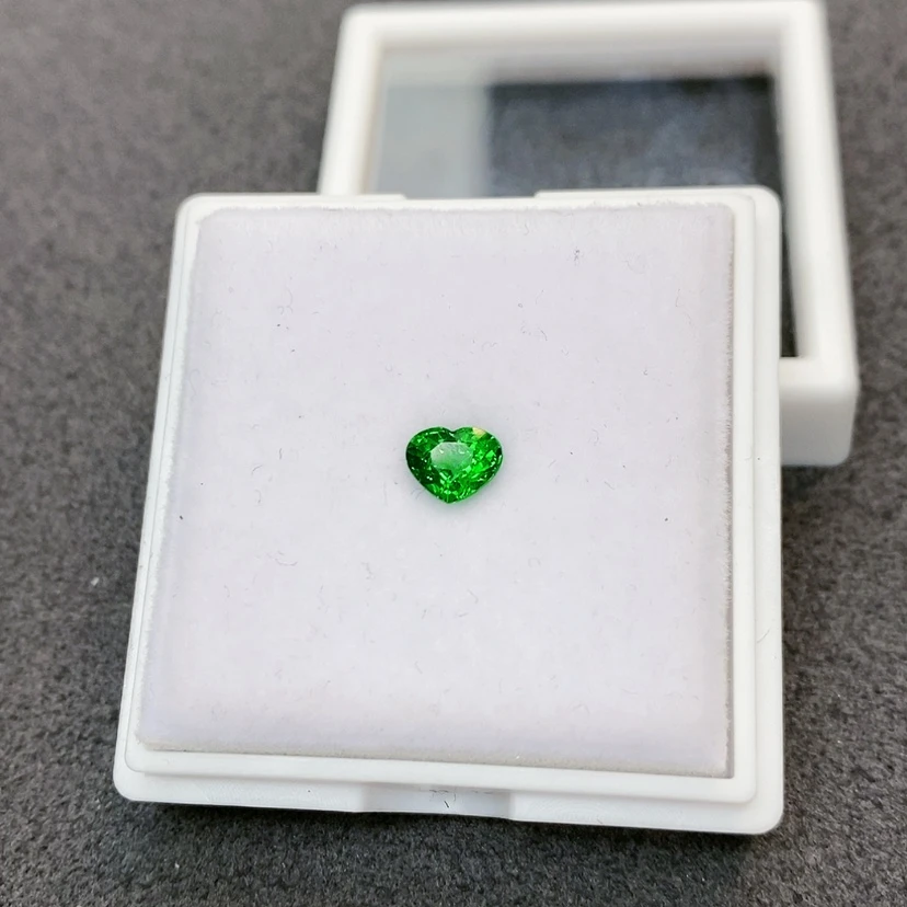 【闪购商品】石榴石裸石未镶嵌