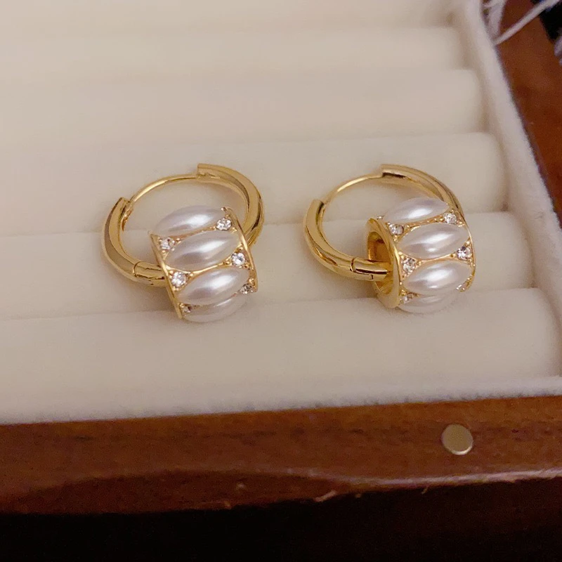铜合金合成锆石耳饰 韩式轻奢珠珠圆环耳扣两戴款百搭高级感